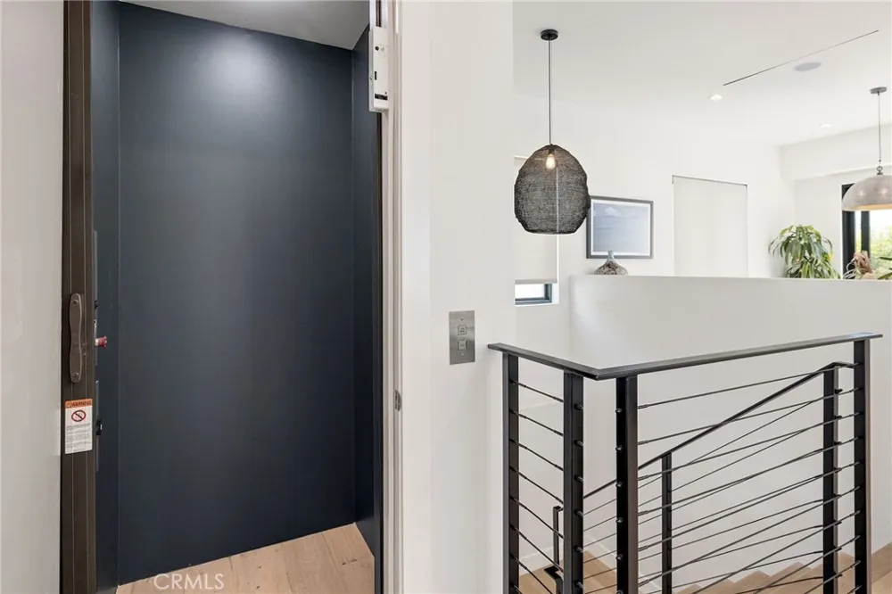 622 1st Place Hermosa Beach, CA 90254