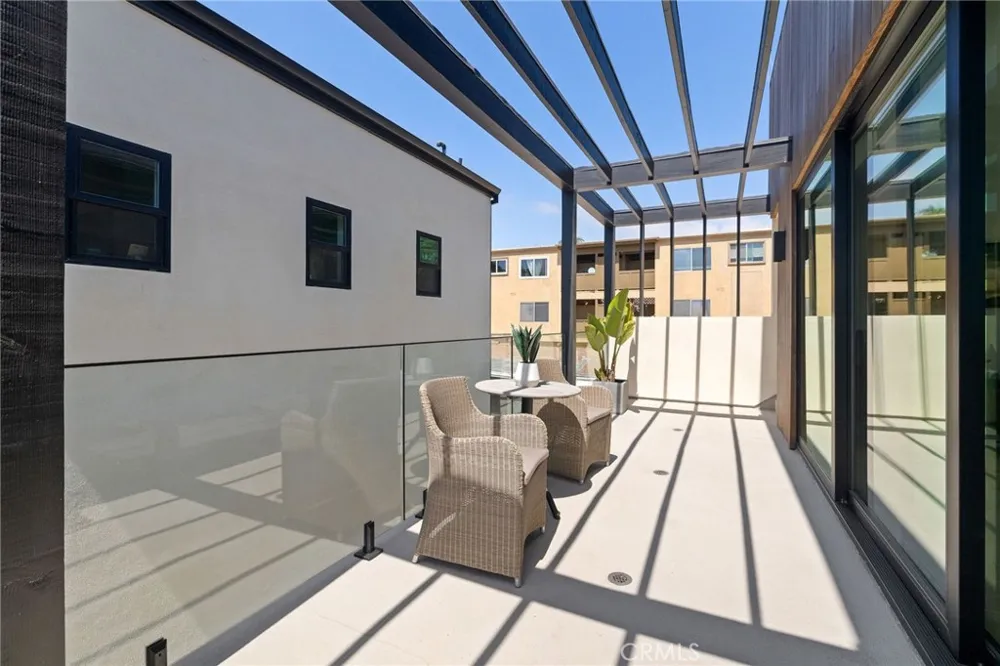 622 1st Place Hermosa Beach, CA 90254