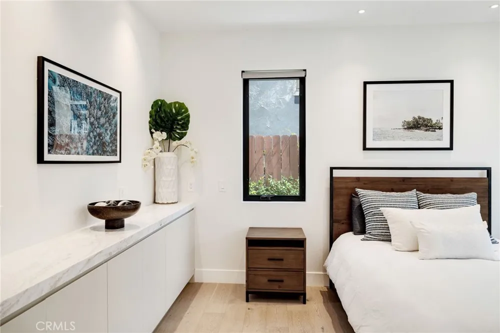 622 1st Place Hermosa Beach, CA 90254