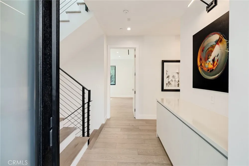 622 1st Place Hermosa Beach, CA 90254