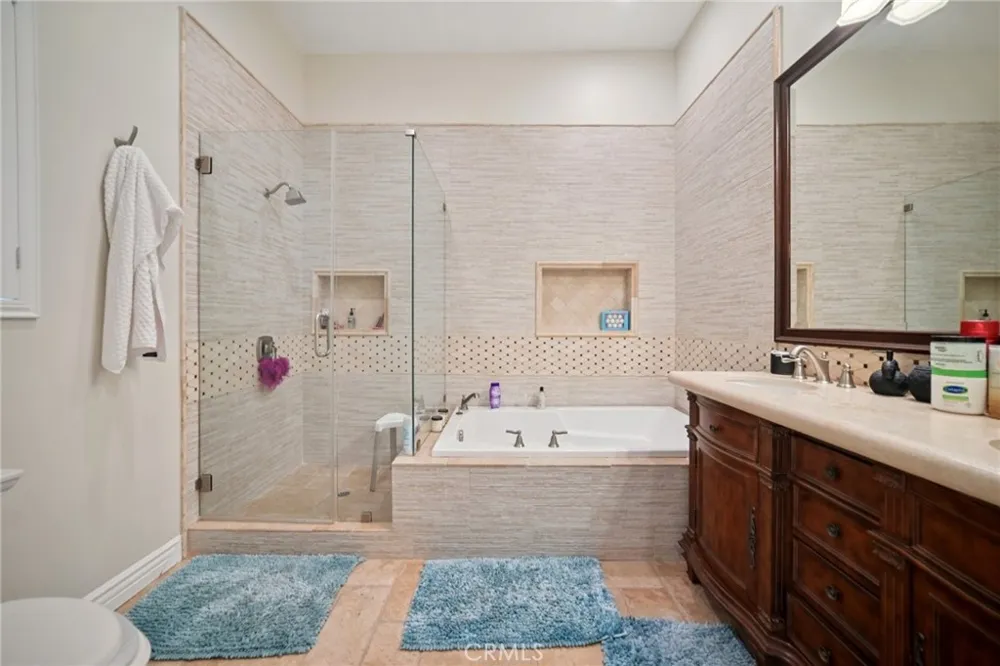 17401 Raymer Sherwood Forest, CA 91325