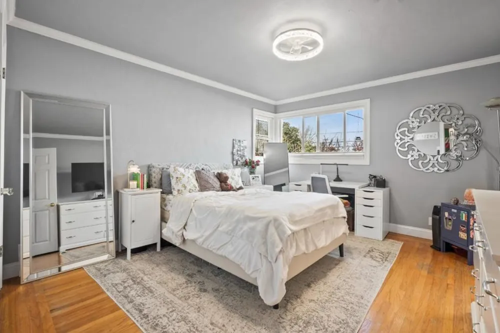 2725 Belmont Canyon Road Belmont, CA 94002