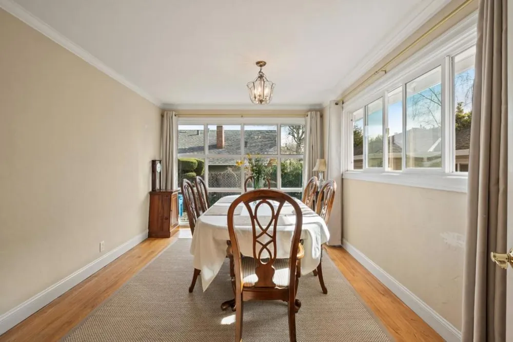 2725 Belmont Canyon Road Belmont, CA 94002