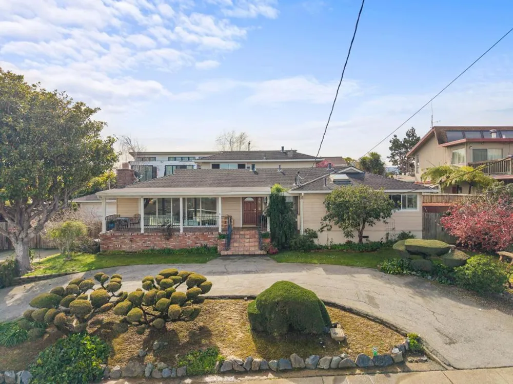 2725 Belmont Canyon Road Belmont, CA 94002