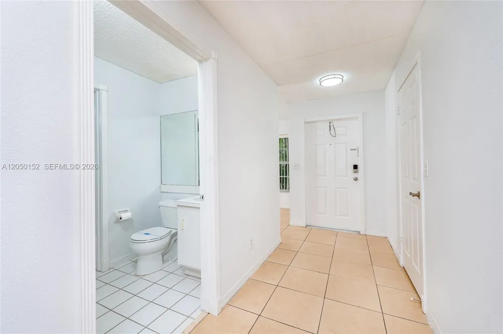 3877 NW 122nd Ter #1-L Sunrise, FL 33323