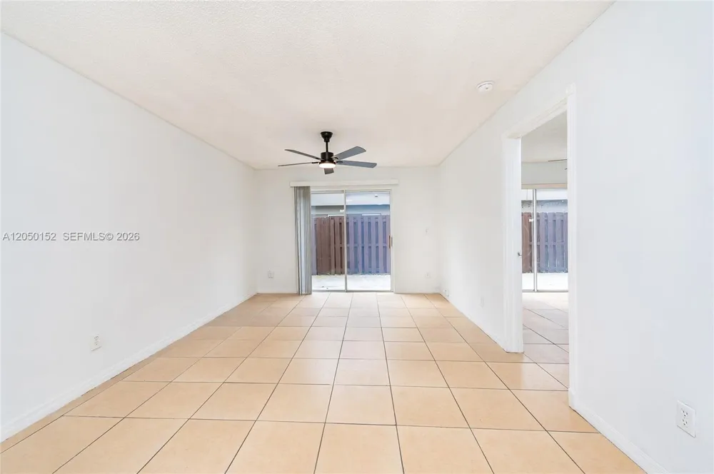 3877 NW 122nd Ter #1-L Sunrise, FL 33323