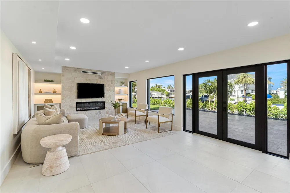 3711 NE 27th Avenue Lighthouse Point, FL 33064