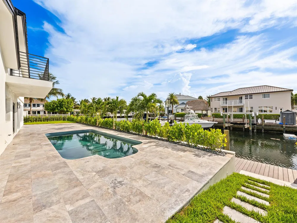 3711 NE 27th Avenue Lighthouse Point, FL 33064