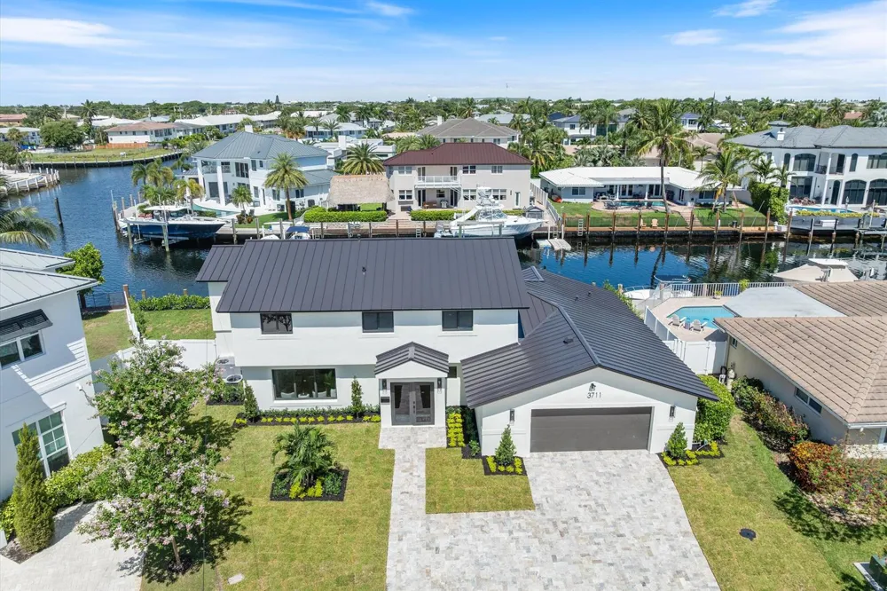 3711 NE 27th Avenue Lighthouse Point, FL 33064