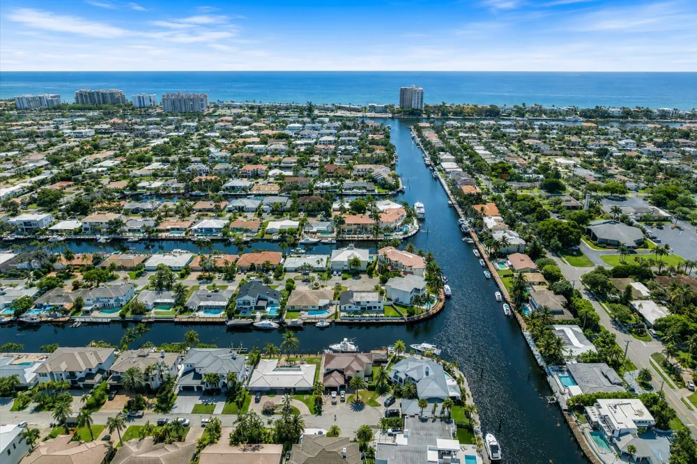 3711 NE 27th Avenue Lighthouse Point, FL 33064