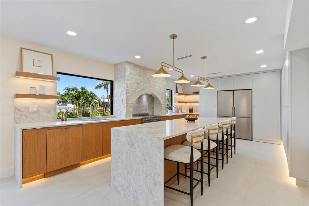 3711 NE 27th Avenue Lighthouse Point, FL 33064