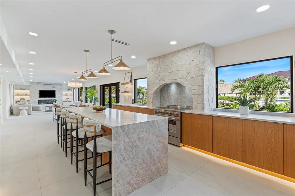 3711 NE 27th Avenue Lighthouse Point, FL 33064