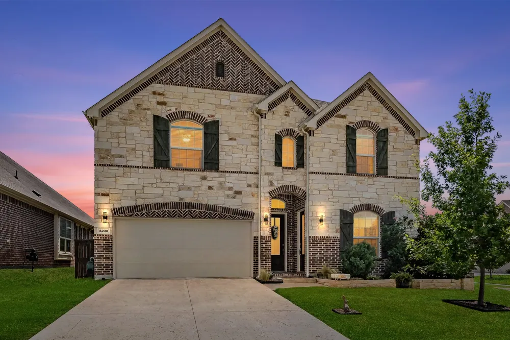 5200 Bradford Green Trail Flower Mound, TX 75028