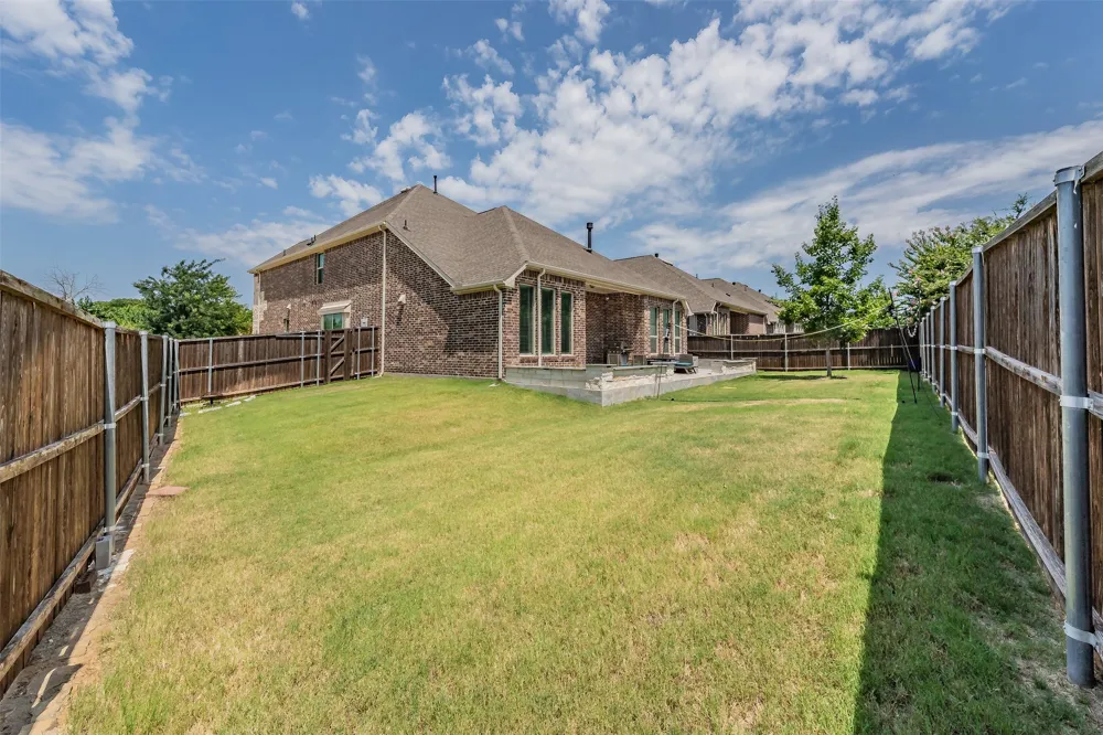 5200 Bradford Green Trail Flower Mound, TX 75028
