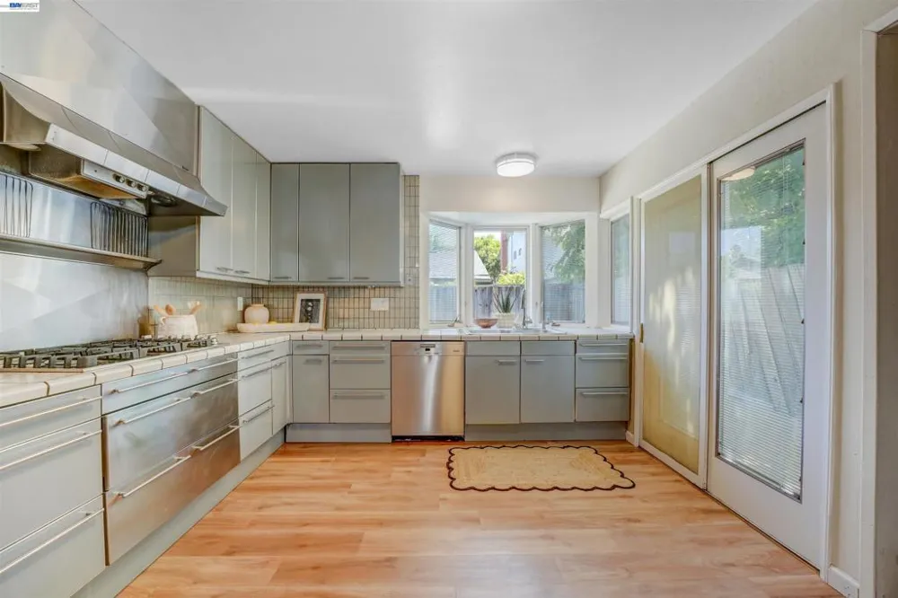 380 Springpark Cir San Jose, CA 95136