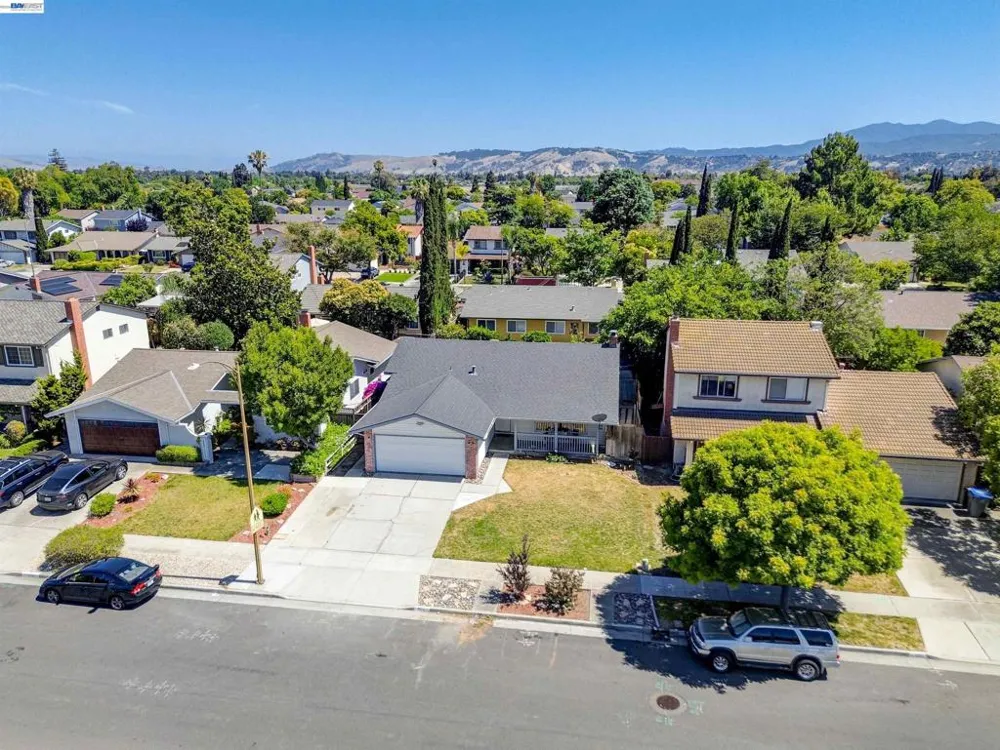 380 Springpark Cir San Jose, CA 95136