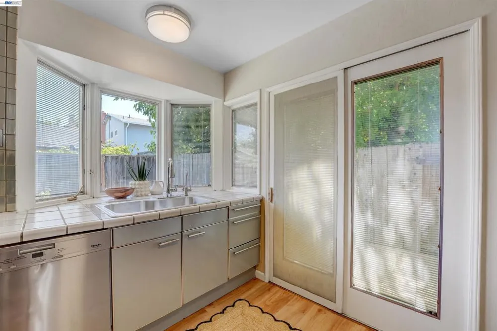 380 Springpark Cir San Jose, CA 95136