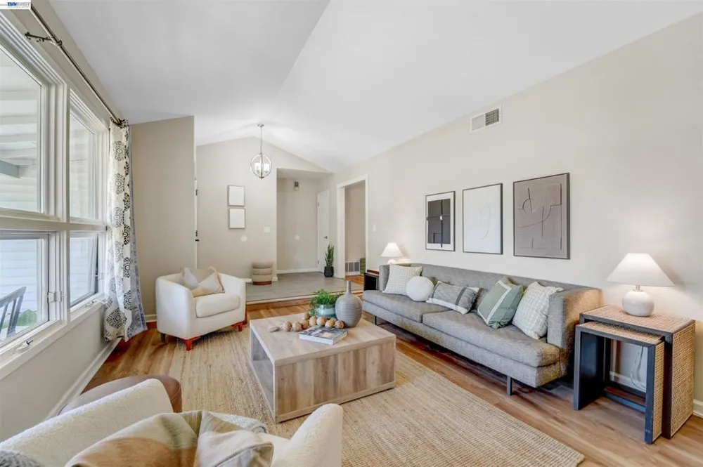 380 Springpark Cir San Jose, CA 95136