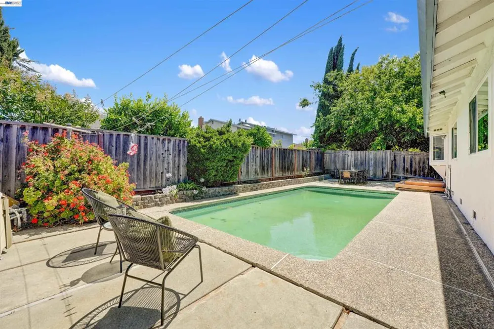 380 Springpark Cir San Jose, CA 95136