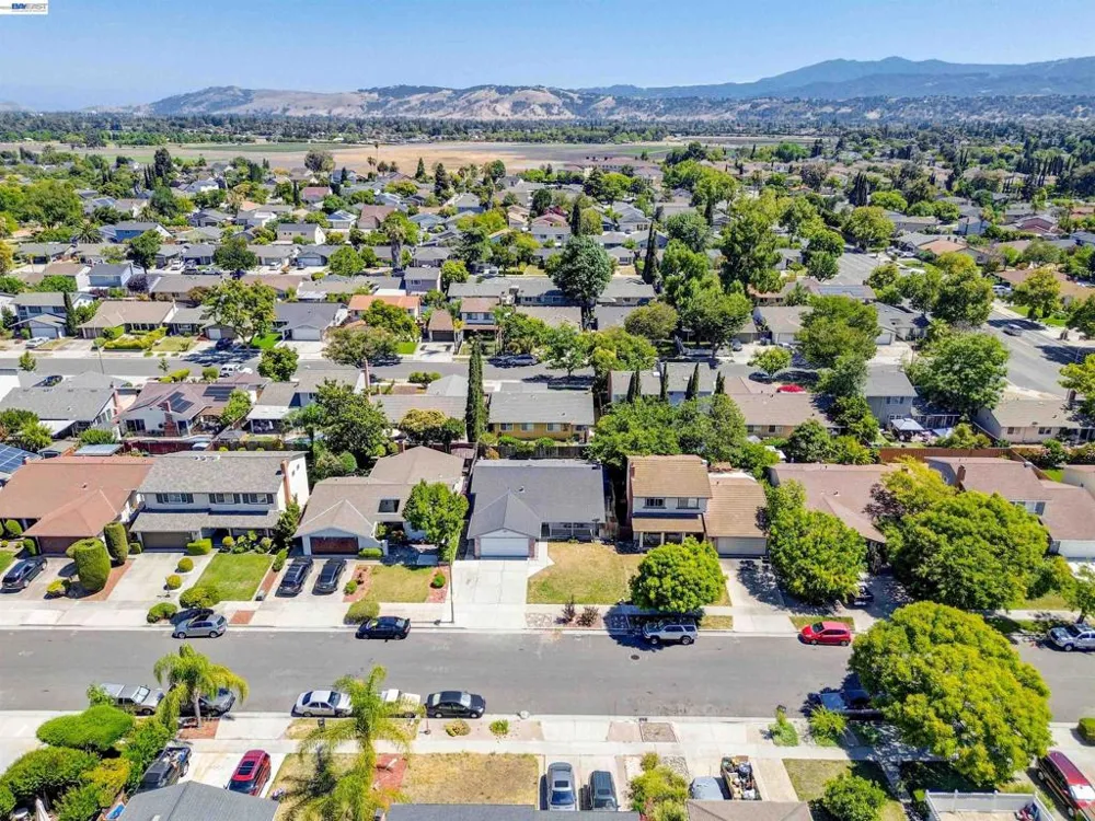 380 Springpark Cir San Jose, CA 95136