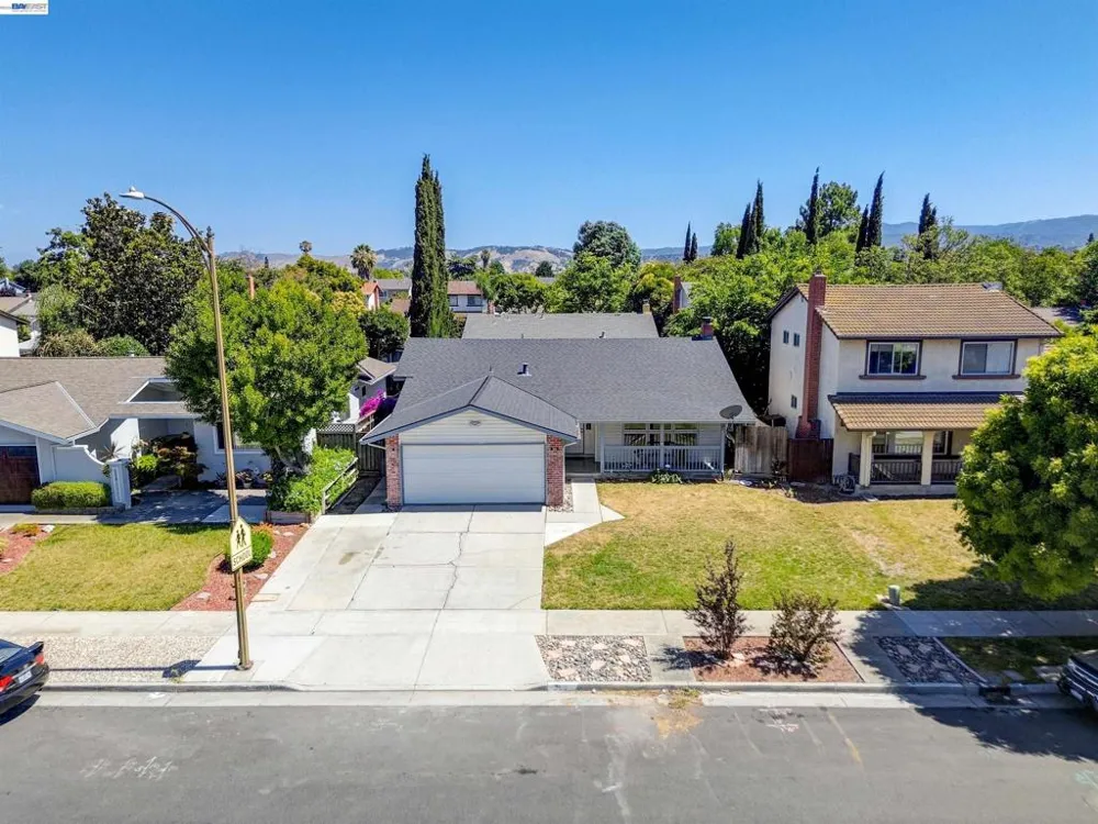 380 Springpark Cir San Jose, CA 95136