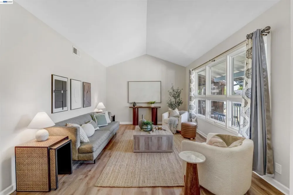 380 Springpark Cir San Jose, CA 95136