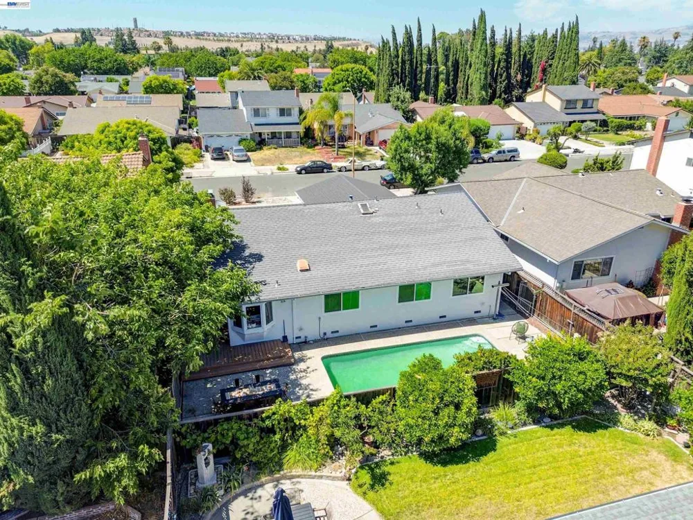 380 Springpark Cir San Jose, CA 95136