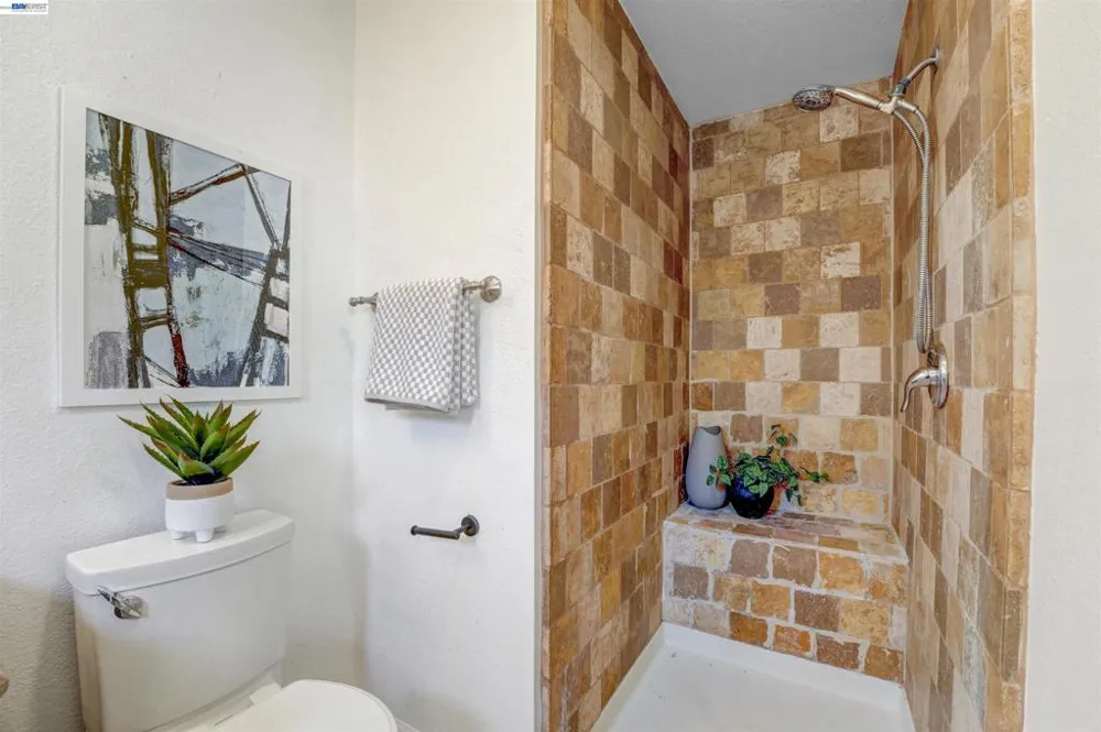 380 Springpark Cir San Jose, CA 95136