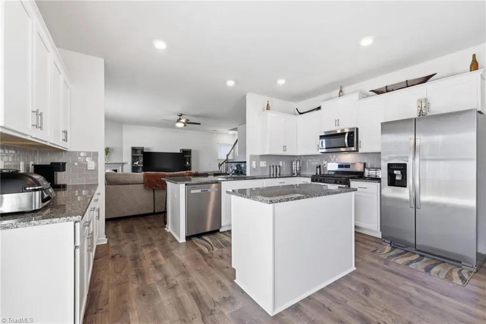 3218 Highlander Point Greensboro, NC 27405