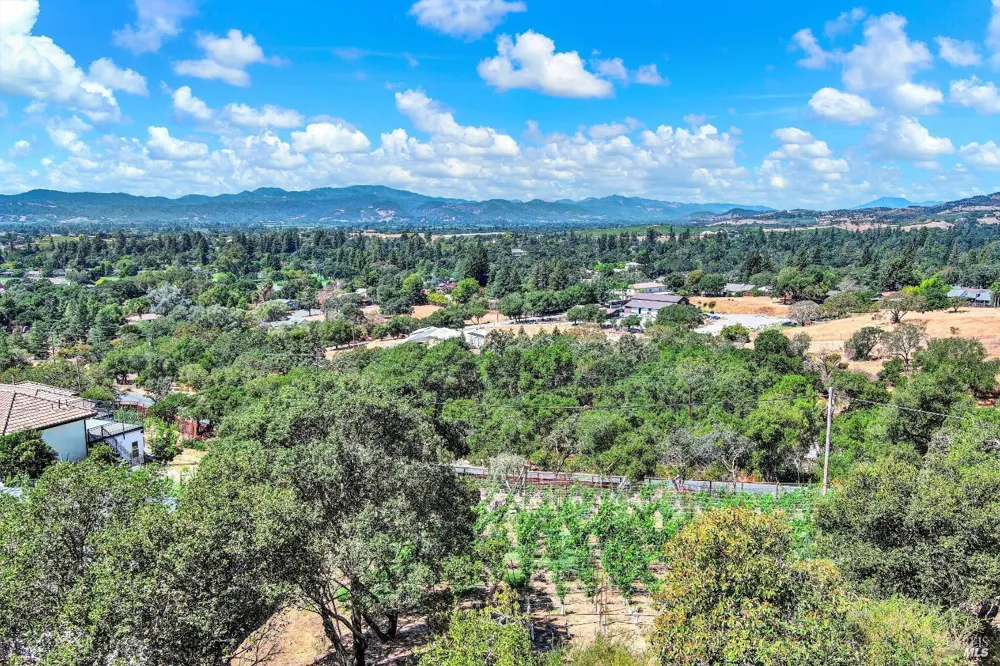 2277 Monticello Road Napa, CA 94558
