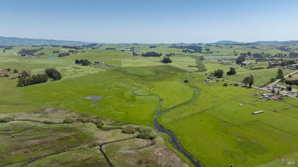 530 Tomales Road Petaluma, CA 94952