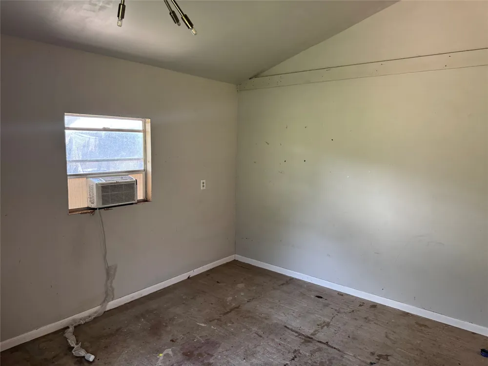 112 Michele Drive Bastrop, TX 78602