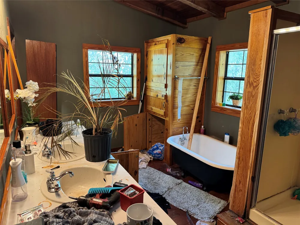 112 Michele Drive Bastrop, TX 78602