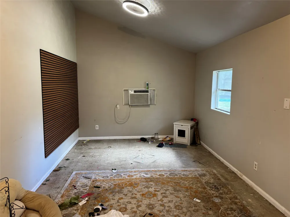 112 Michele Drive Bastrop, TX 78602