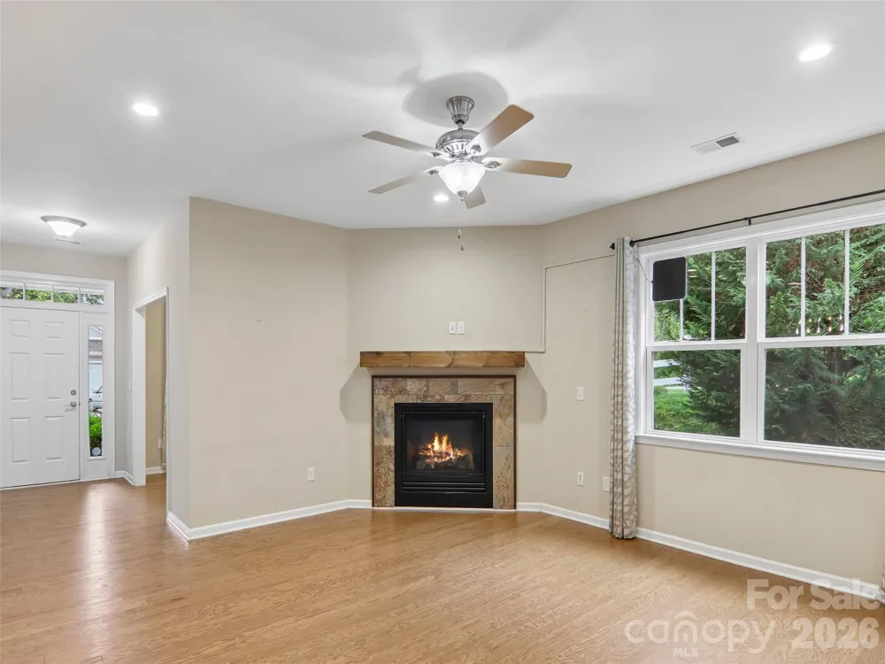 11 Eagle Pointe Way Flat Rock, NC 28731