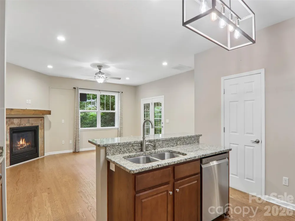 11 Eagle Pointe Way Flat Rock, NC 28731
