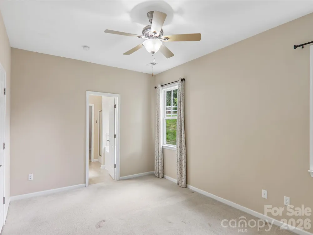 11 Eagle Pointe Way Flat Rock, NC 28731