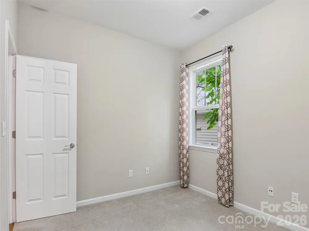 11 Eagle Pointe Way Flat Rock, NC 28731