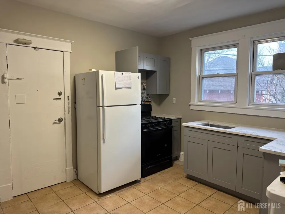 312 N 3rd Avenue Highland Park, NJ 08904