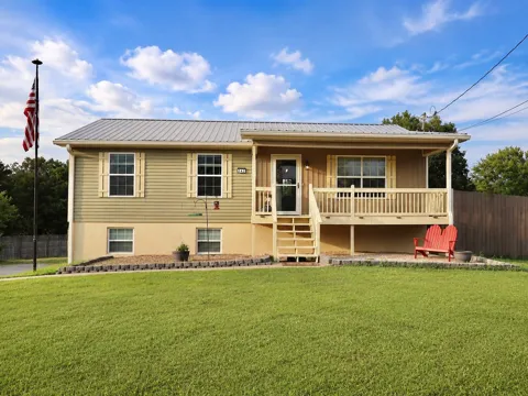 242 Thorne Circle SE