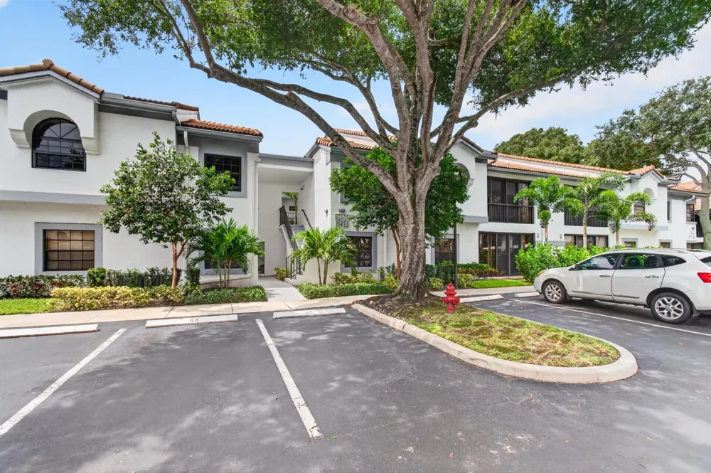 5450 Verona Drive #P Boynton Beach, FL 33437