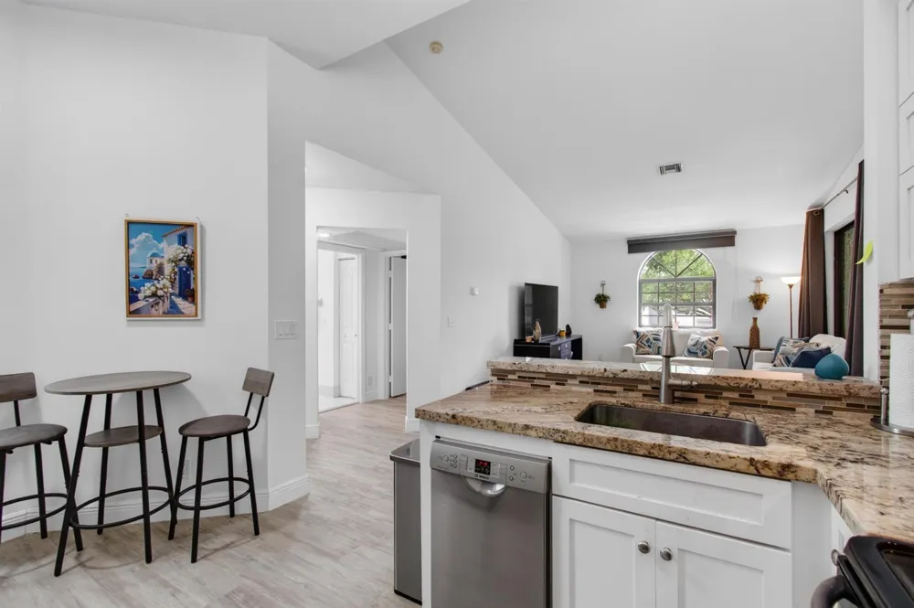 5450 Verona Drive #P Boynton Beach, FL 33437