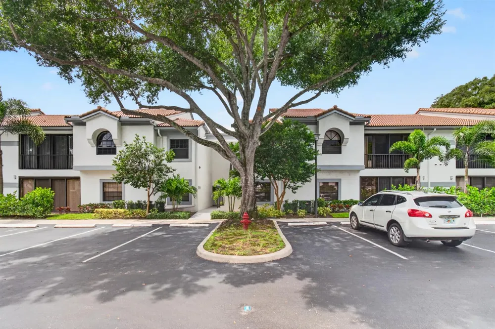 5450 Verona Drive #P Boynton Beach, FL 33437