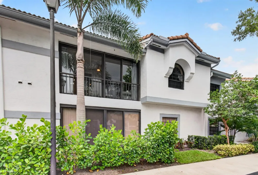 5450 Verona Drive #P Boynton Beach, FL 33437