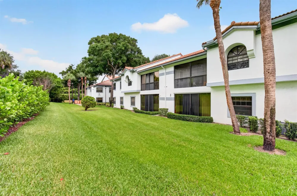5450 Verona Drive #P Boynton Beach, FL 33437