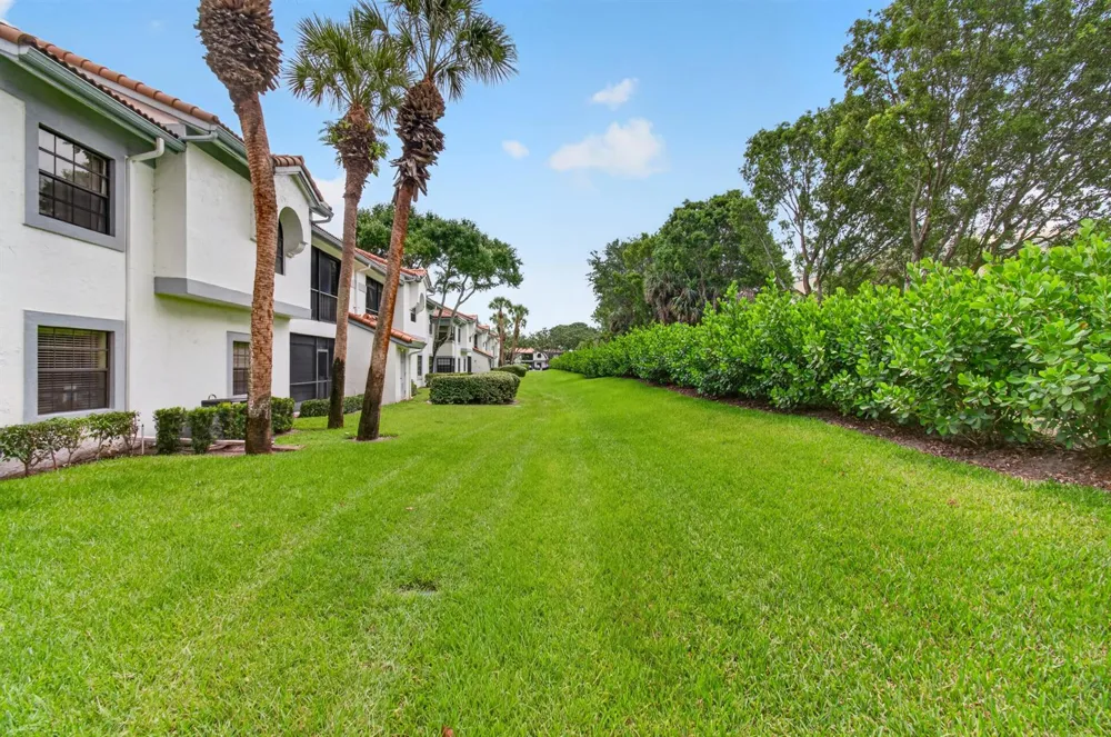 5450 Verona Drive #P Boynton Beach, FL 33437