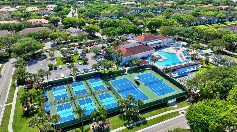 5450 Verona Drive #P Boynton Beach, FL 33437