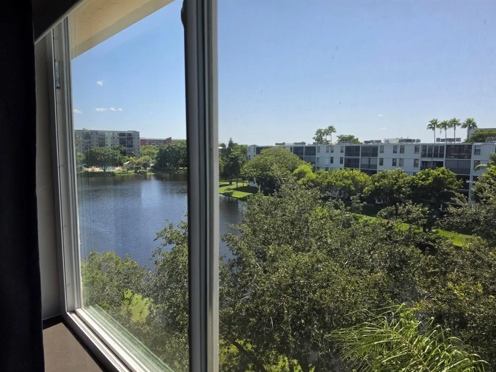 2106 S Cypress Bend Drive #510 Pompano Beach, FL 33069