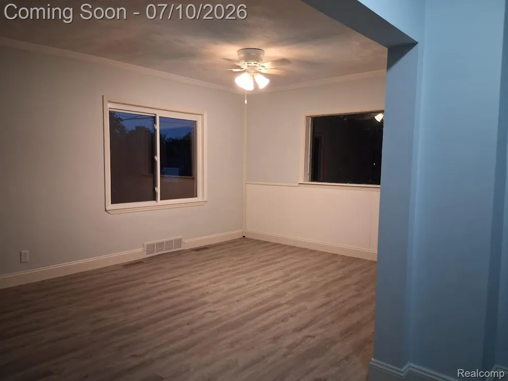 1292 Howard Street Genesee Charter Township, MI 48458