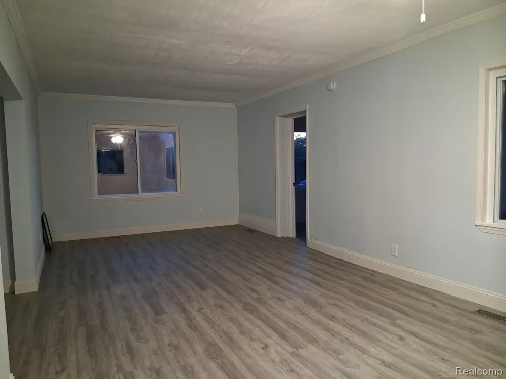 1292 Howard Street Genesee Charter Township, MI 48458
